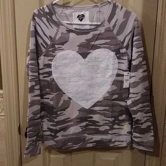Express Tops - ❤Woman's light weight sweatshirt❤
